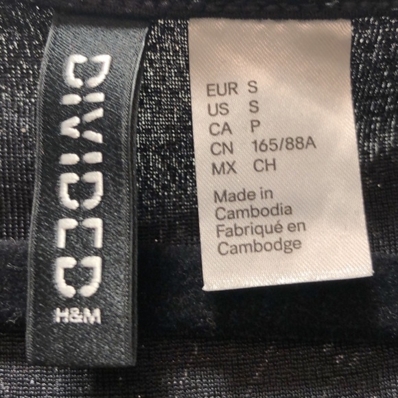 SEXY SPARKLY PLUNGE BODYSUIT👀 - Picture 2 of 3